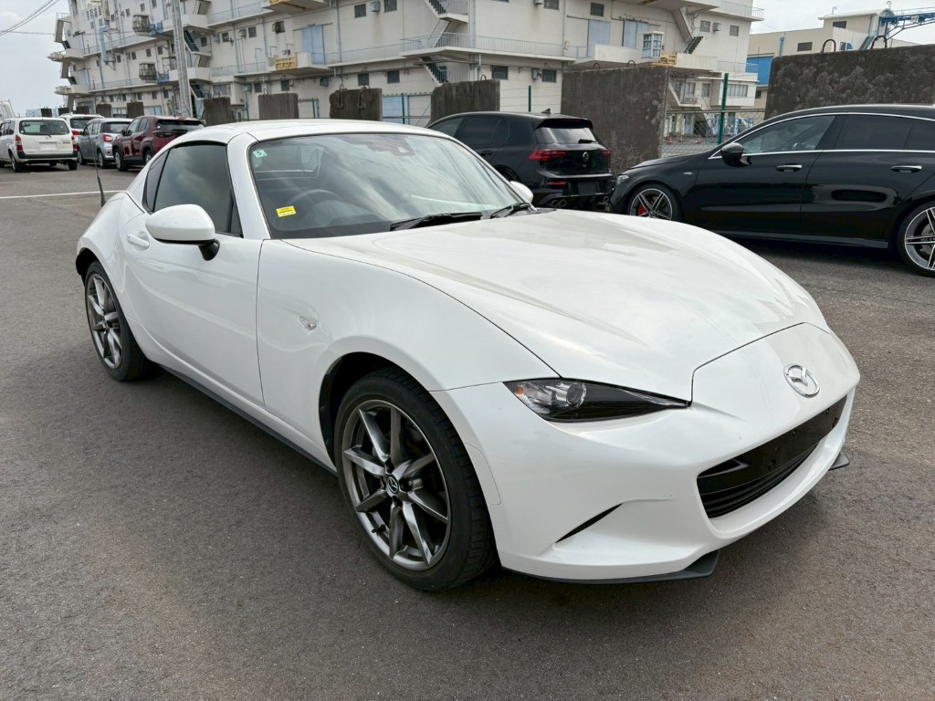 Mazda Roadstar RF VS Teracotta Selection AT 2022 White — SA 2012