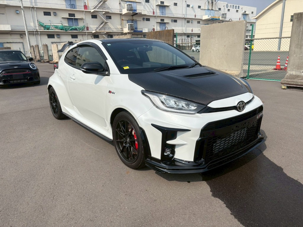 Toyota GRMN Yaris Circuit Pckg 2023 White — WN 80