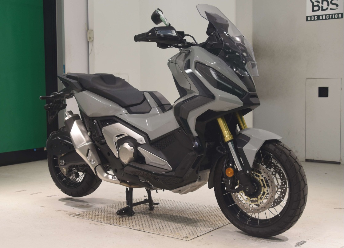 Honda X-ADV V2 2024 Grey — DM 04