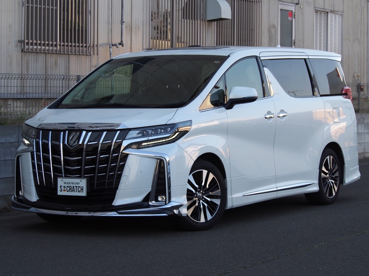 Toyota Alphard 2.5 SC 2022 White — DC 680