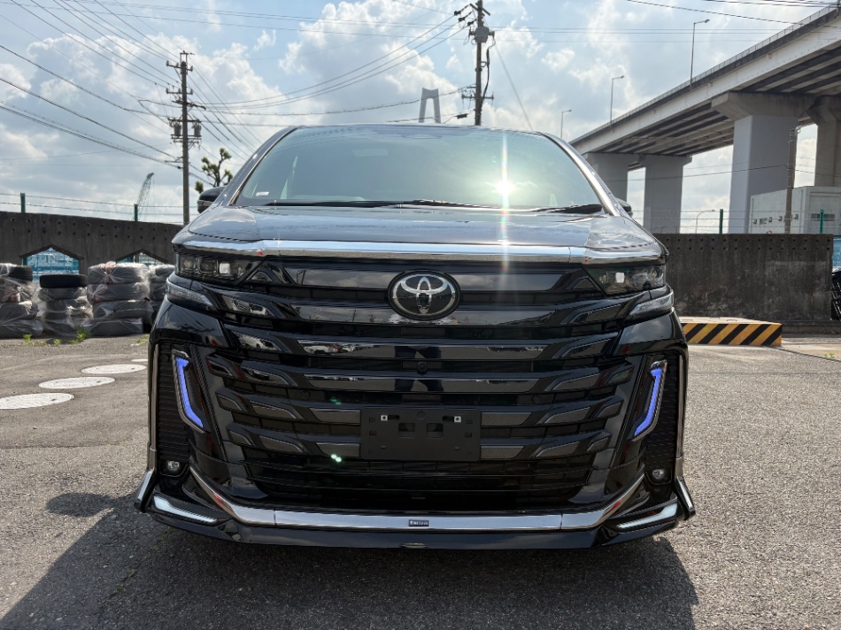 Toyota Vellfire 2.4 Z Premier 2023 Black — WN 137