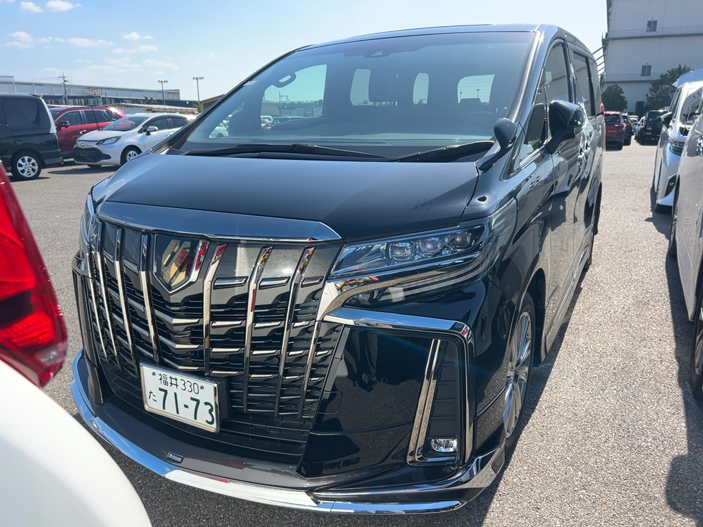 Toyota Alphard 2.5 S Type Gold II Sunroof 2022 Black — BMD376
