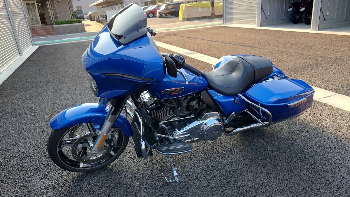 HARLEY DAVISON FLHX STREET GLIDE — WM 156