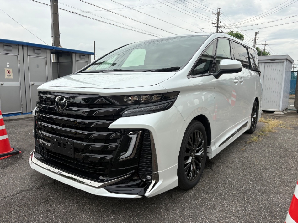Toyota Vellfire 2.4 Z Premier 2025 White — EW 608