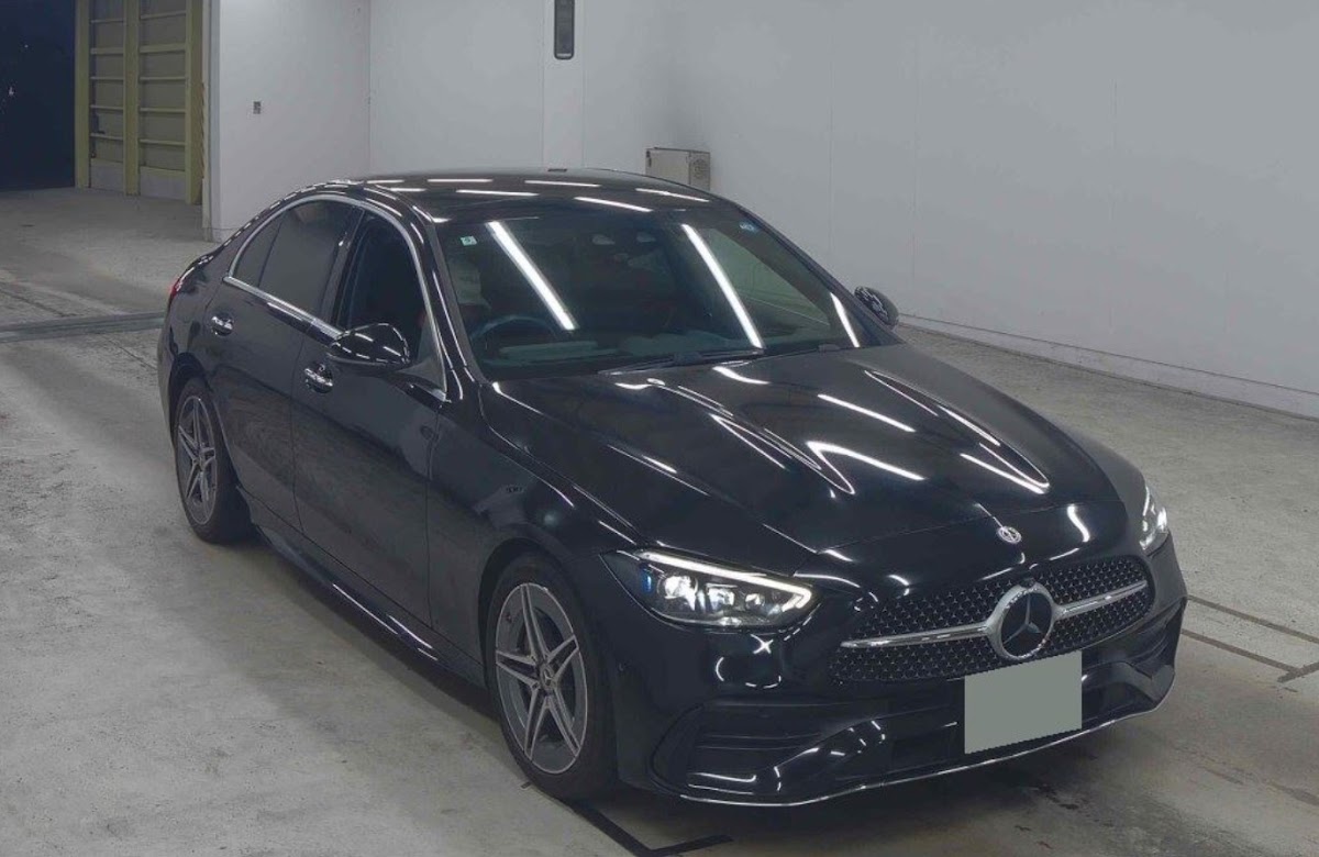MERCEDES BENZ C200 AVANTGARDE AMG LINE — DD 330