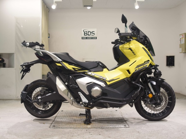 Honda X-ADV V3 2025 Yellow — WM 57