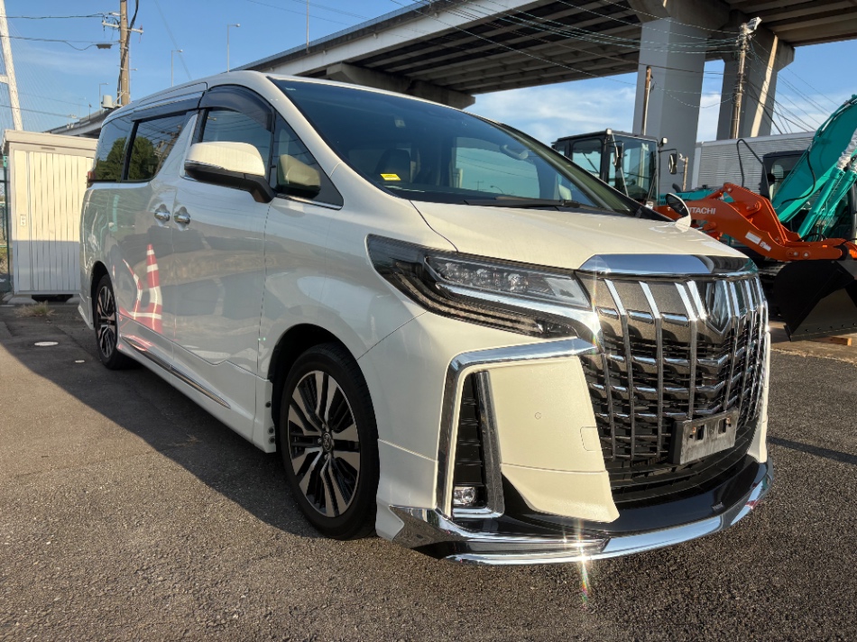 Toyota Alphard 2.5 SC 2022 White — DC 757
