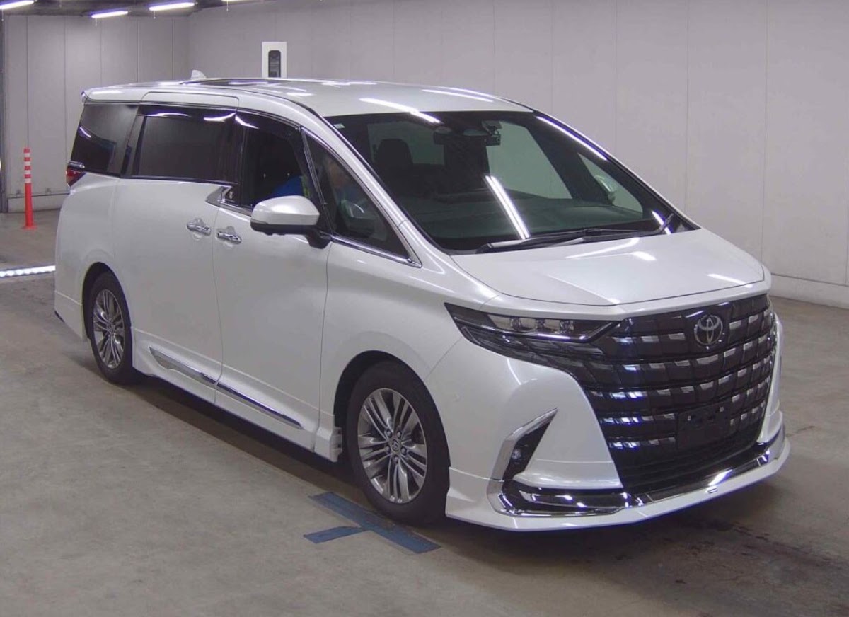Toyota Alphard 2.5 Z 2023 White — SA 2335