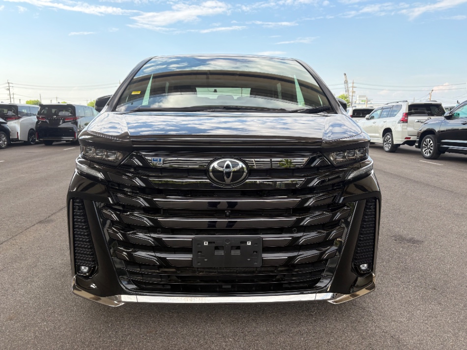 Toyota Vellfire 2.4 Z Premier 2023 Black — EW 558