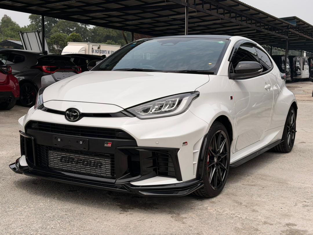 Toyota GR Yaris RZ High Performance AT 2024 White — WN 43