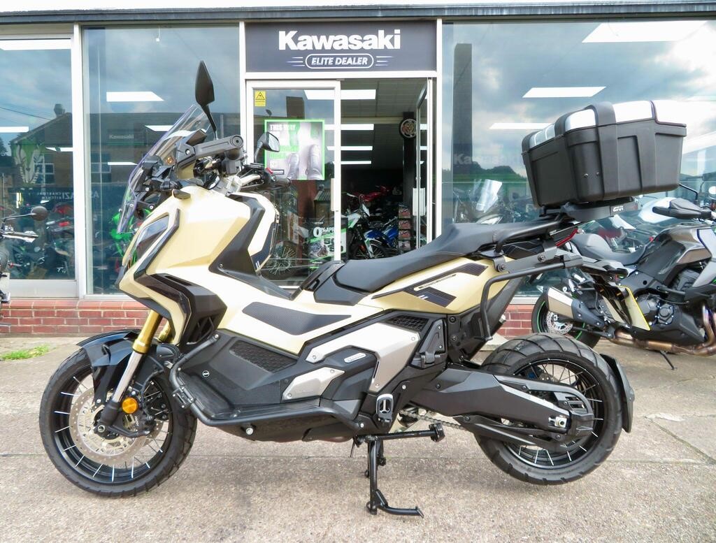 Honda X-ADV 2022 Gold — WM 119