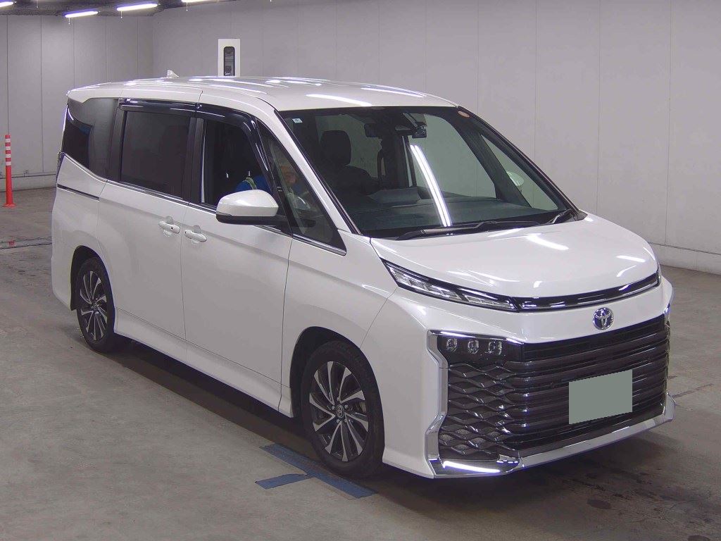 Toyota Voxy 2.0 S-Z 2022 White — SA 2457