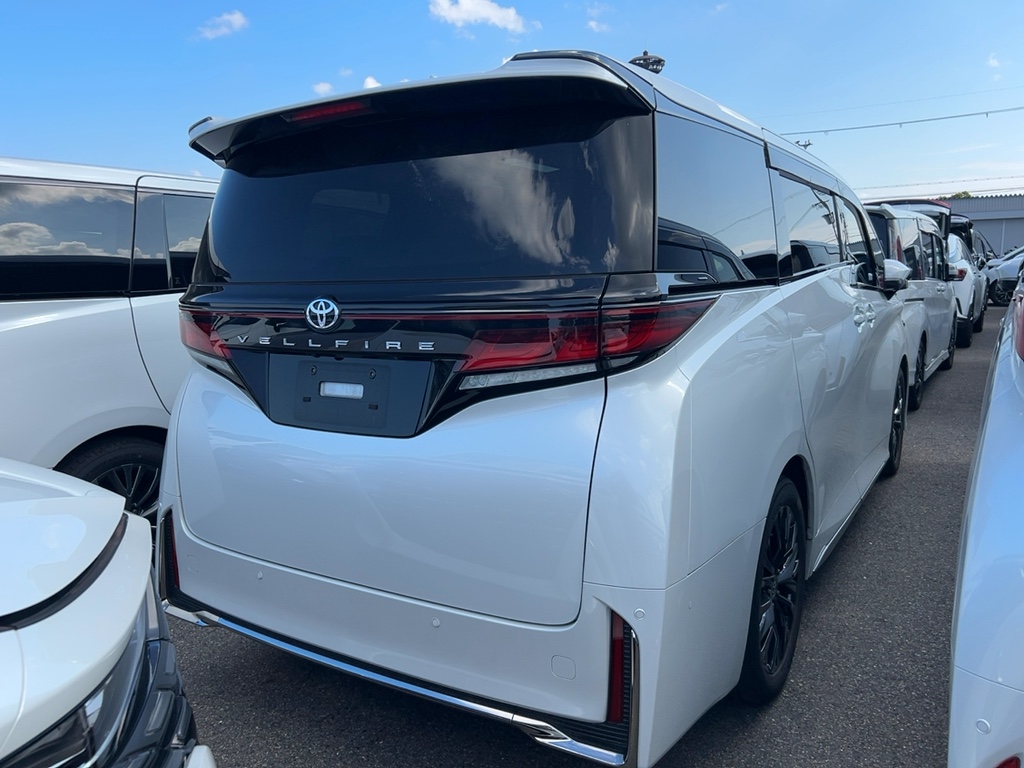 Toyota Vellfire 2.4 Z Premier 2024 White — SA 2386