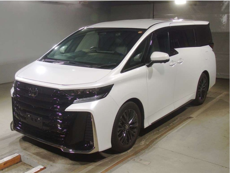 Toyota Vellfire 2.4 Z Premier 2023 White — PS 635