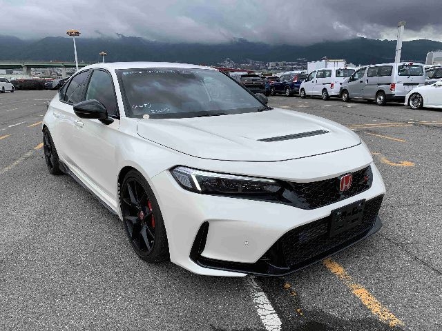 Honda Civic Type R FL5 2023 White — DC 750