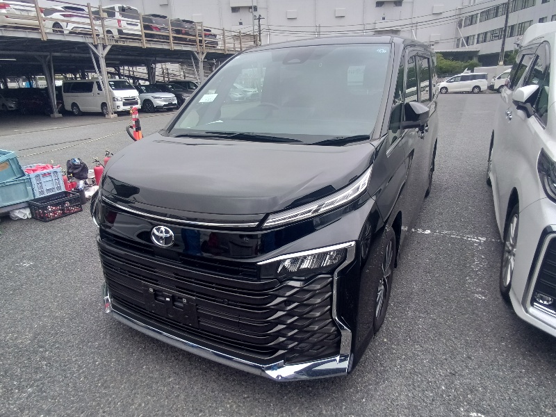 Toyota Voxy 2.0 S-Z 2024 Black — SA 2357