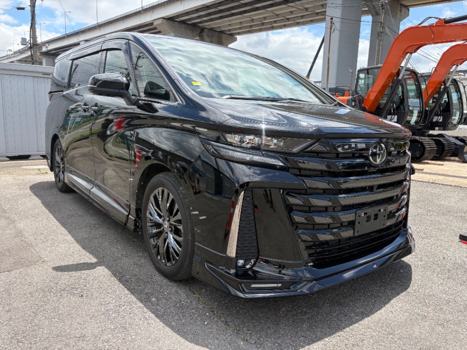 Toyota Vellfire 2.4 Z Premier 2025 Black — BMT 2296
