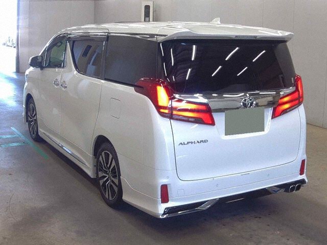 Toyota Alphard 2.5 SC 2022 White — BM 2405