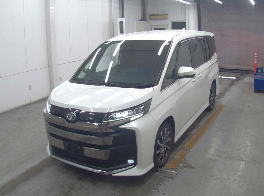 TOYOTA NOAH 2.0 S-Z (7 SEATER) WHITE — SA 2263