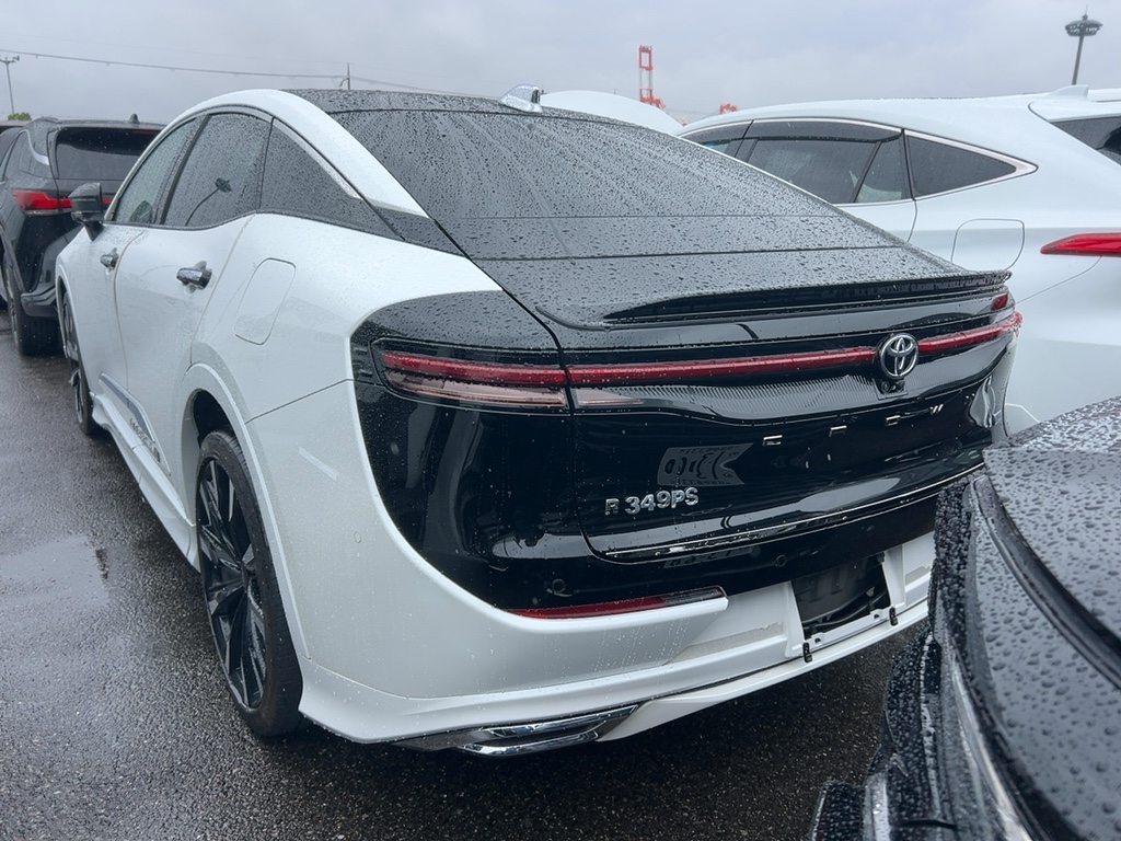 Toyota Crown Crossover RS Advanced 2023 White — SA 2201