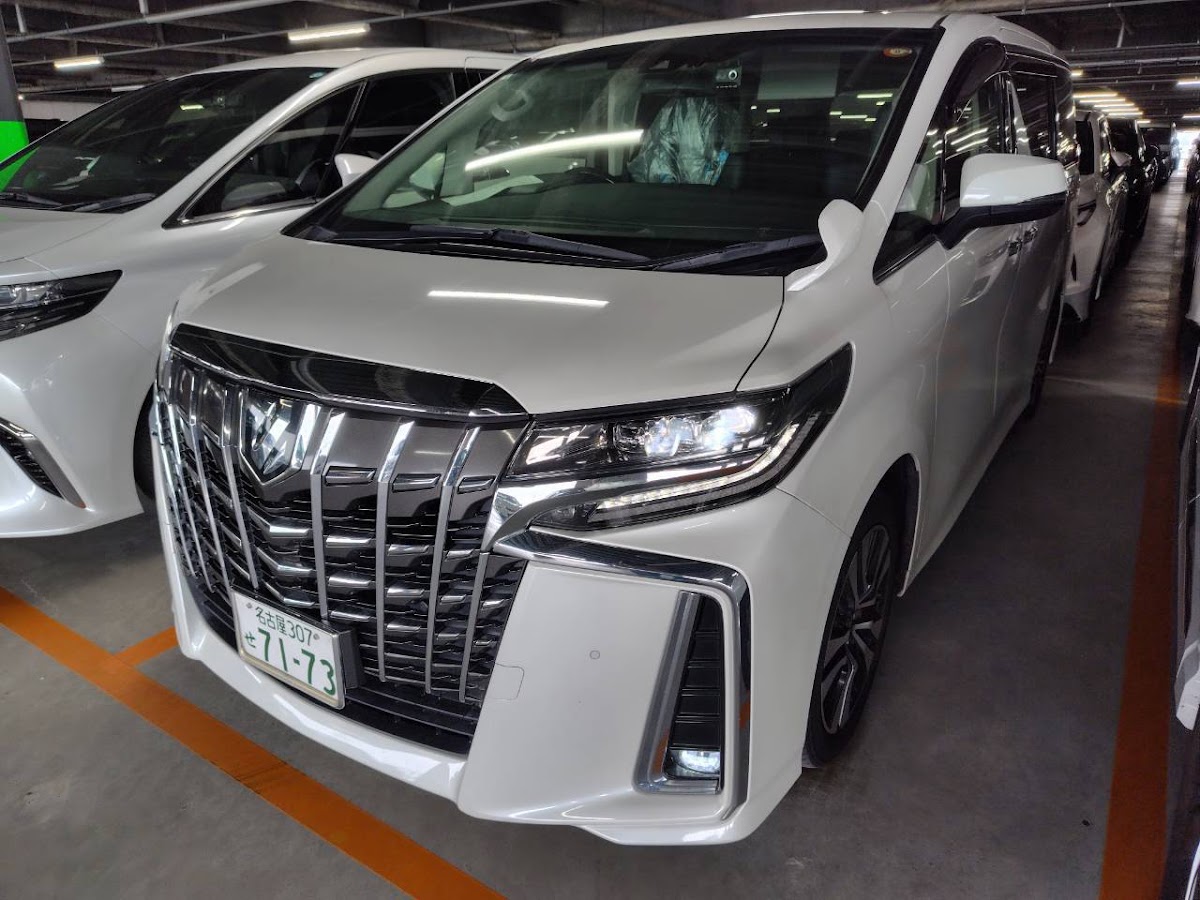 Toyota Alphard 2.5 SC 2022 White — SA 2415