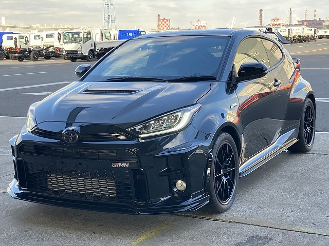 Toyota GRMN Yaris Circuit Pckg 2023 Black — AM 422