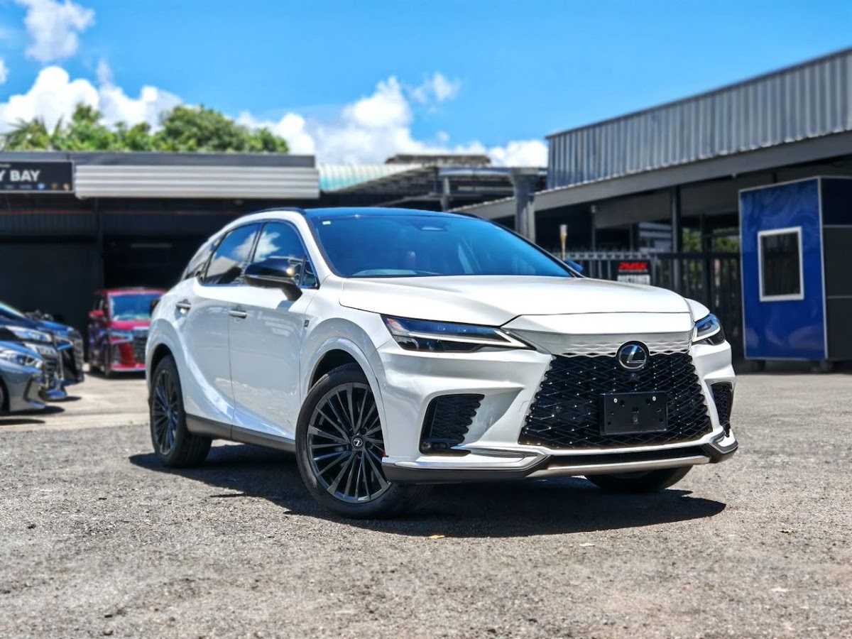 Lexus RX350 F Sport 2023 White — PSZ 345
