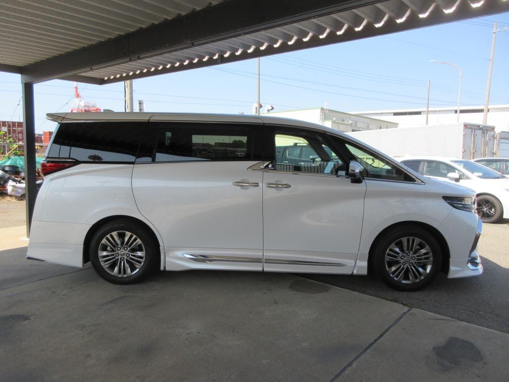 Toyota Alphard 2.5 Z 2023 White — BMT 2289