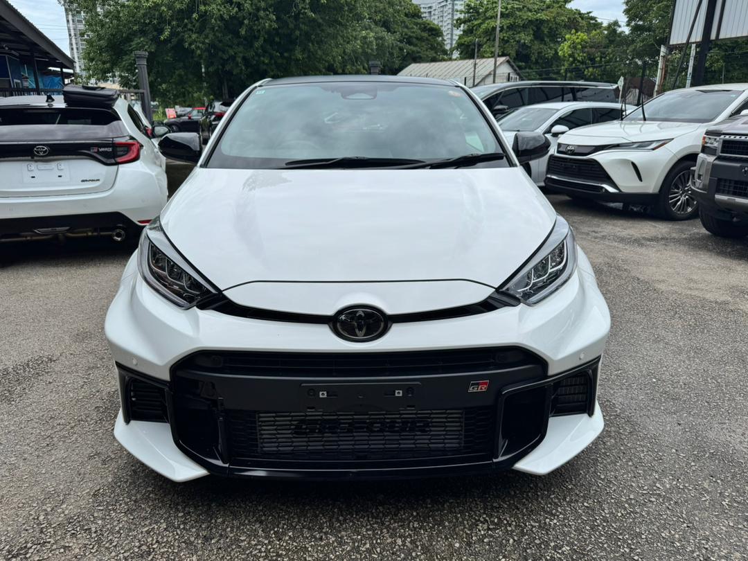 Toyota GR Yaris RZ High Performance 2024 White — PSZ 589