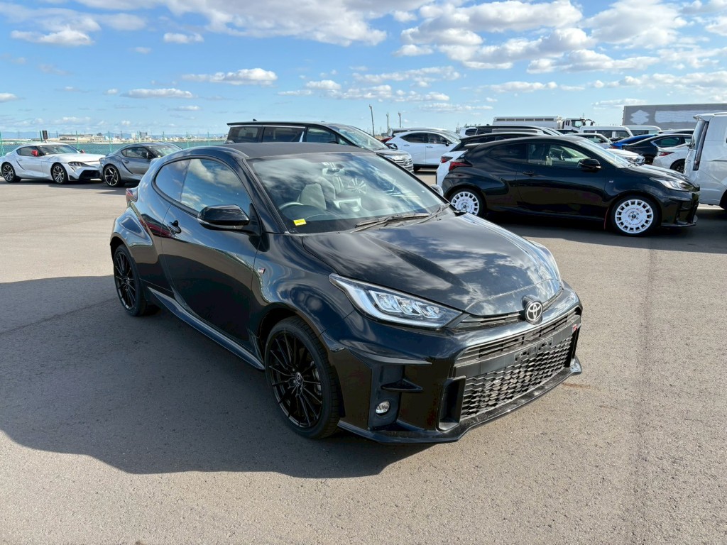 TOYOTA GR YARIS RS (AT) (FREE BODYKIT) — EW 382