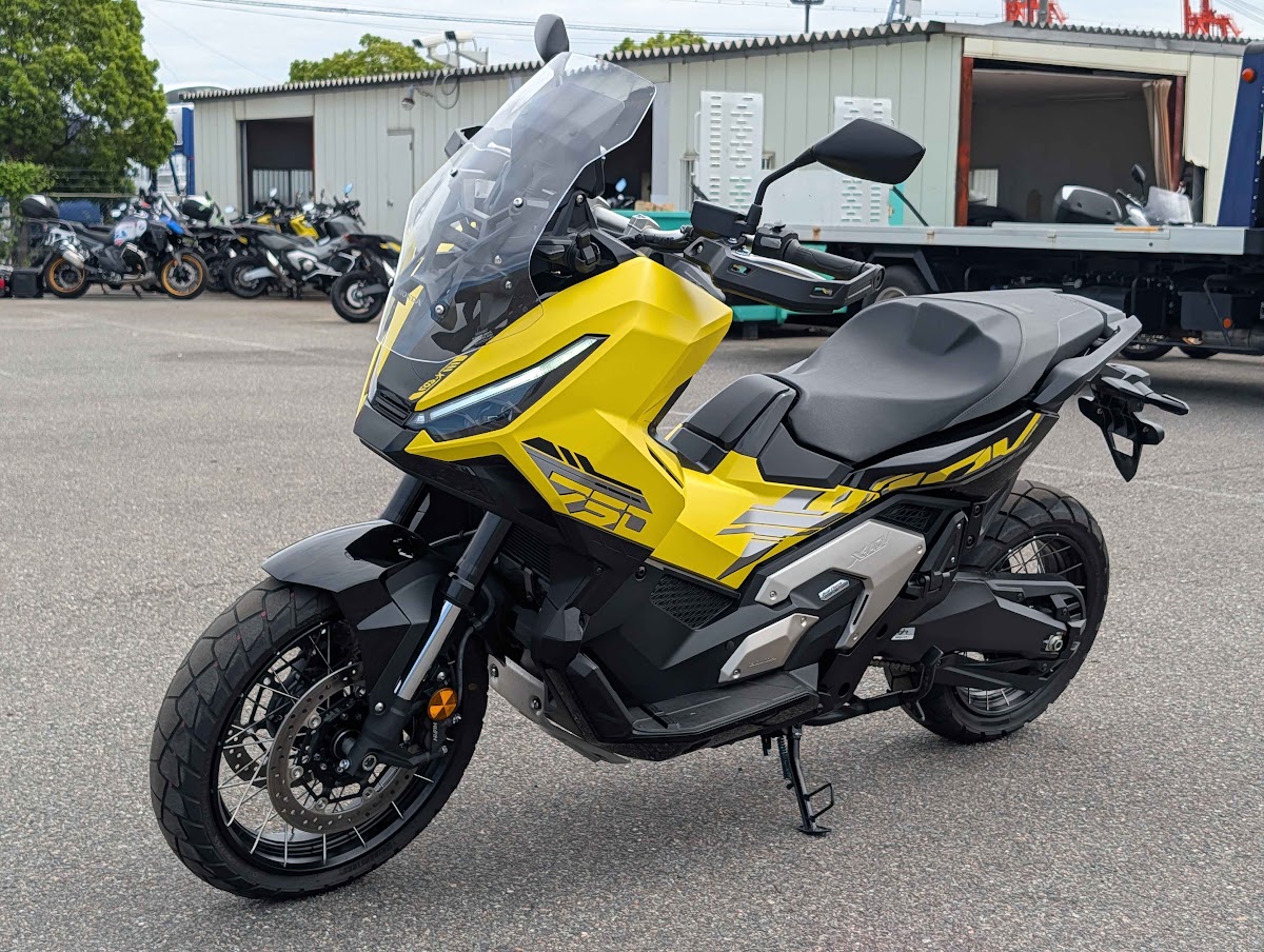 Honda X-ADV V3 2025 Yellow — WM 125