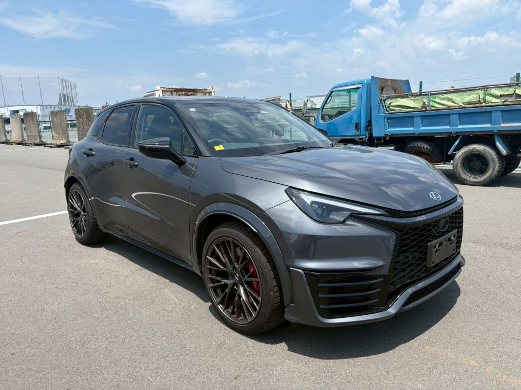 Lexus LBX Morizo RR AT 2025 Grey — EW 522