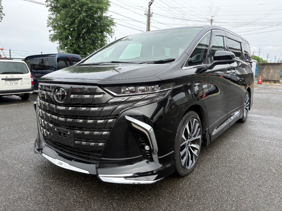 Toyota Alphard 2.5 Z 2025 Black — DC 744