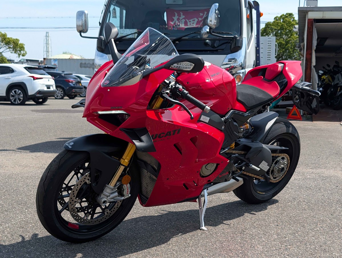 Ducati Panigale V4S 2024 Red — WM 55