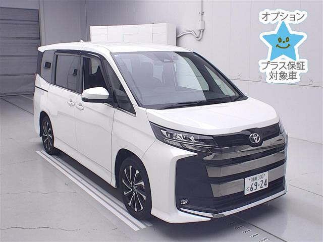 Toyota Noah 2.0 S-Z 2023 White — SA 2382