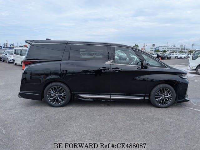 Toyota Vellfire 2.4 Z Premier 2025 Black — PS 644