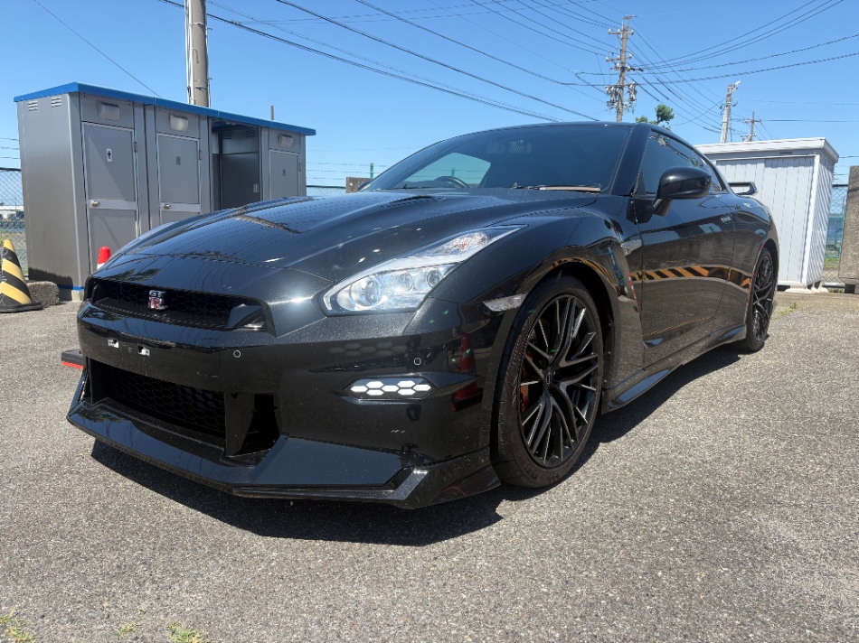 Nissan GTR Black Edition 2023 Black — SA 2213