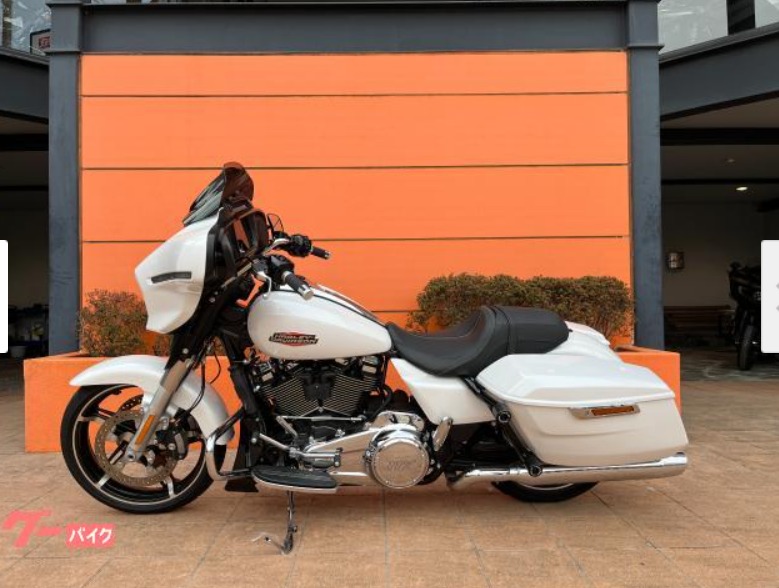 HARLEY DAVIDSON FLHX STREET GLIDE — WM 127