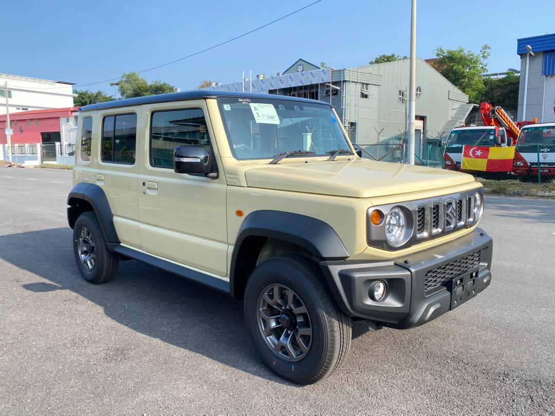 Suzuki Jimny Nomade 2025 Beige — SA 2176