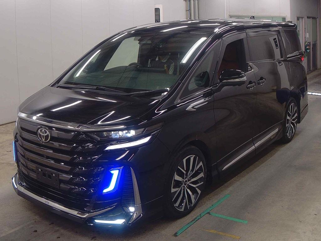 Toyota Vellfire 2.4 Z Premier 2024 Black — EW 556