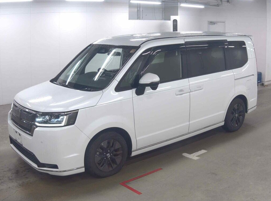 Honda Stepwagon Spada 2022 White — BM 2459