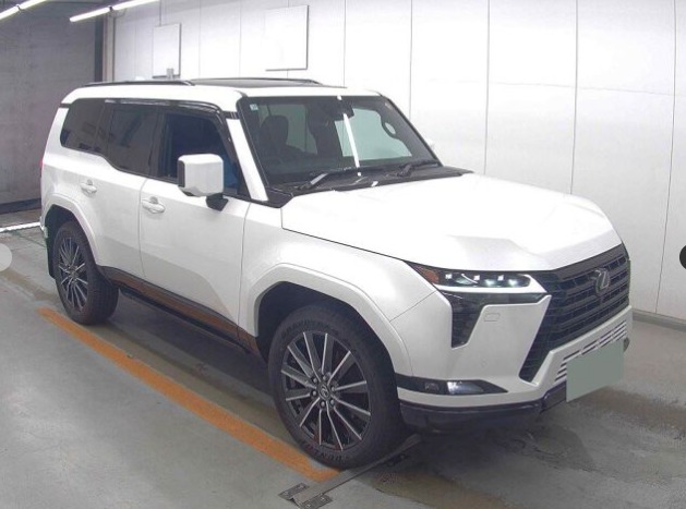 Lexus GX550 Version L 2025 White — DC 751