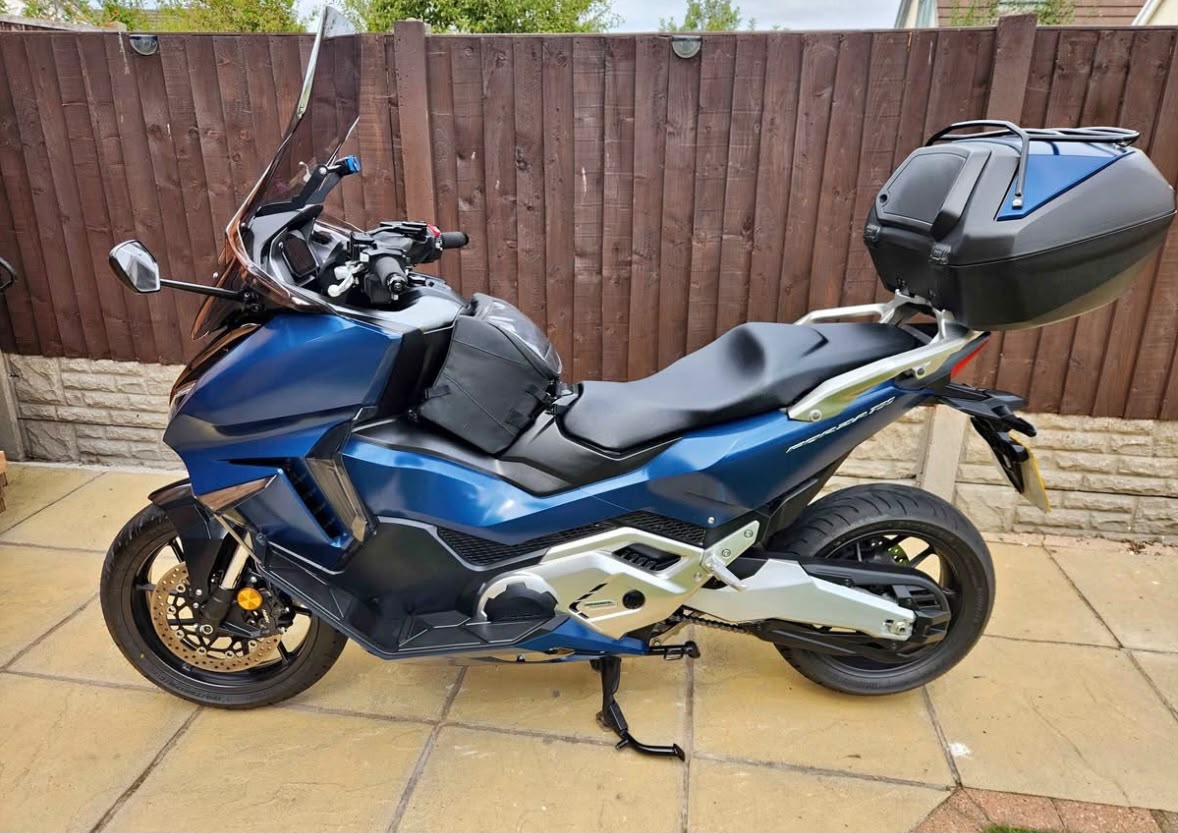 Honda Forza 2023 Blue — WM 117