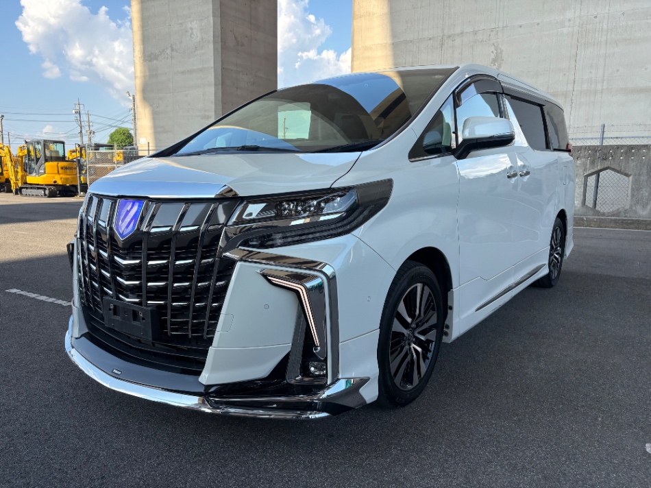Toyota Alphard 2.5 SC 2022 White — DC 733