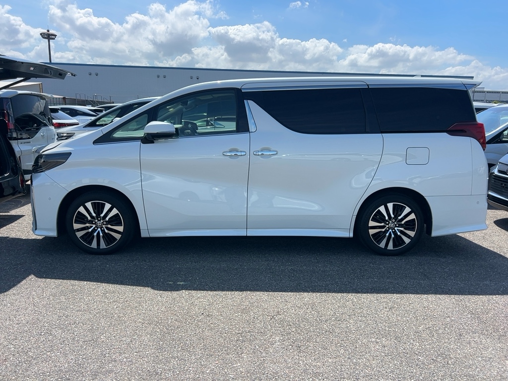 Toyota Alphard 2.5 SC 2022 White — SA 2253