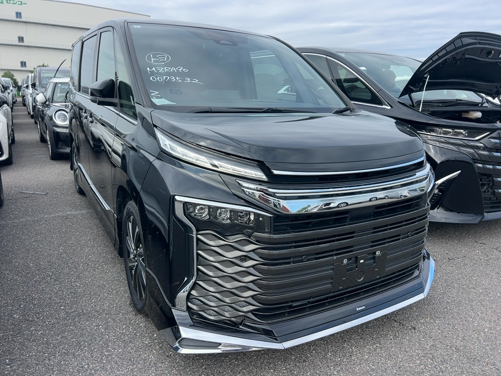 Toyota Noah 2.0 S-Z 2023 Black — BM 2506