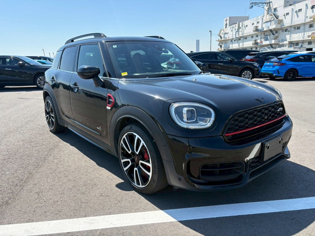 Mini John Cooper Works Crossover 2022 Black — WN 104