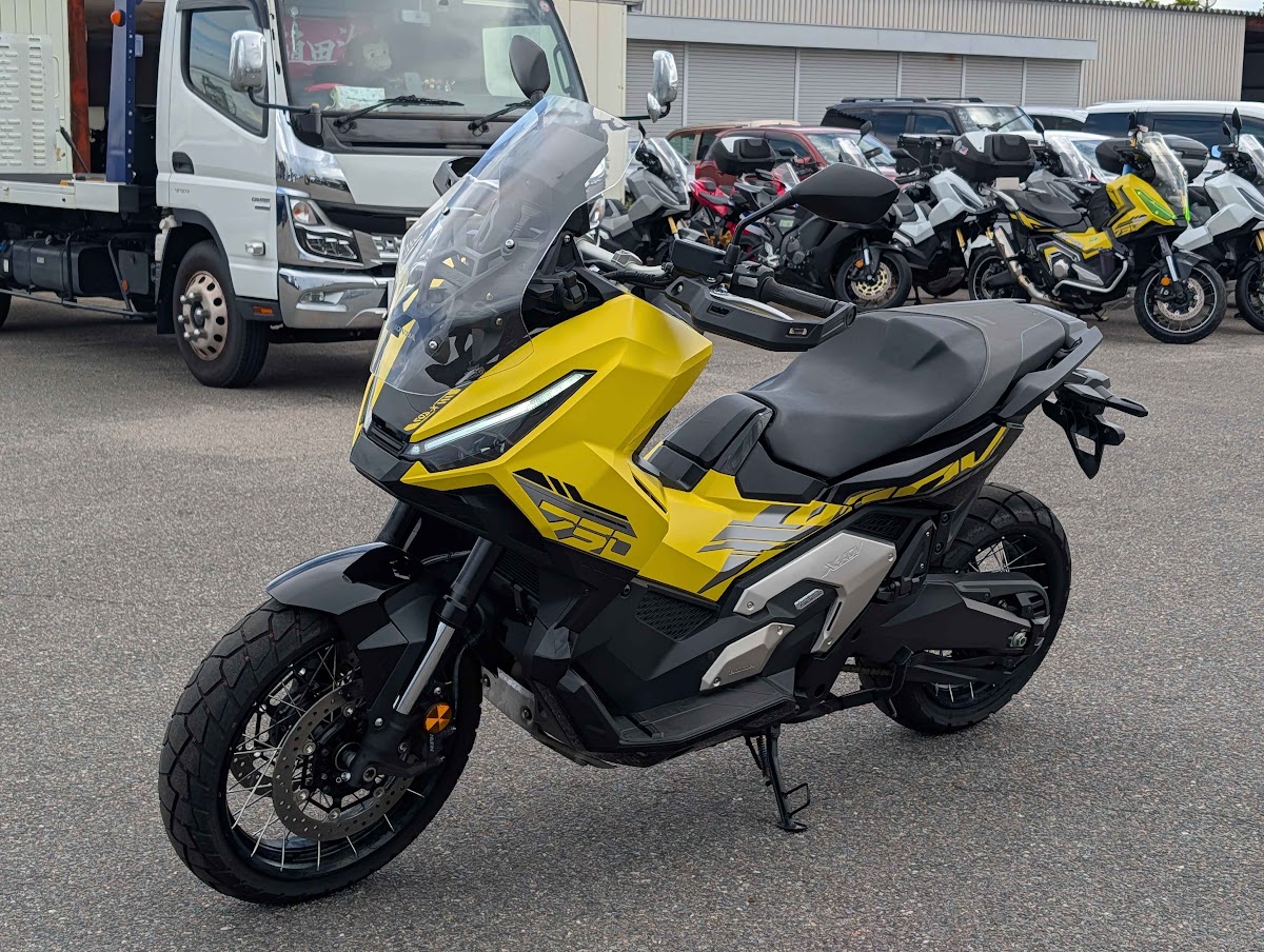 Honda X-ADV V3 2025 Yellow — WM 122