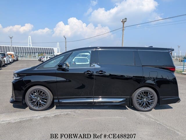 Toyota Vellfire 2.4 Z Premier 2025 Black — PS 645