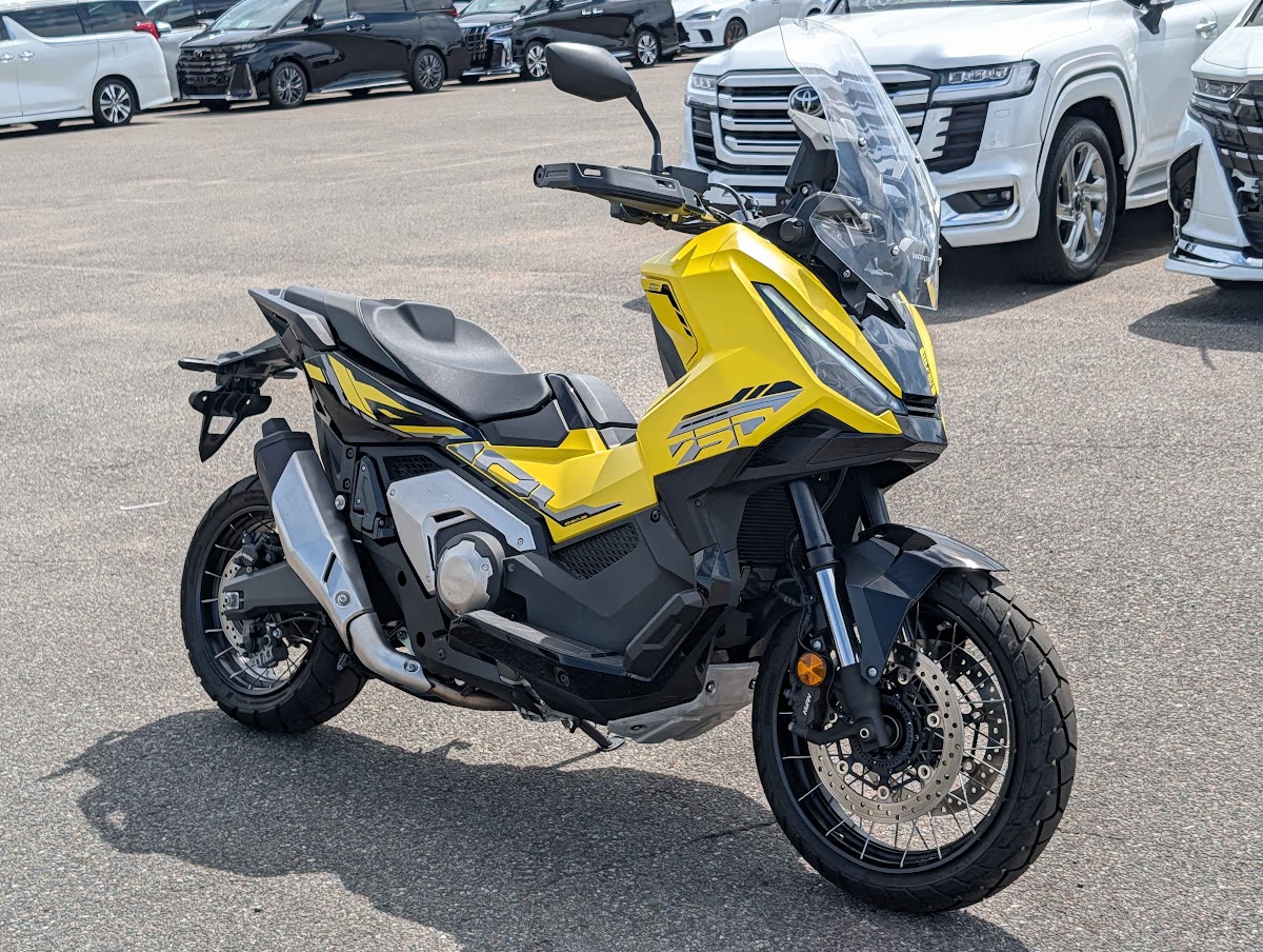 HONDA X-ADV YELLOW — SM 139